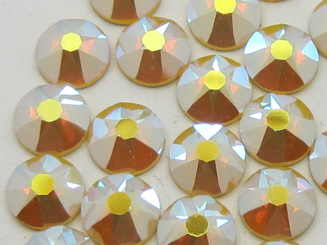 72 pcs. 20ss YELLOW OPAL AB FLATBACK European Rhinestones